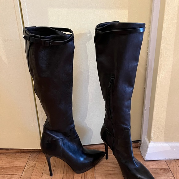 Burberry Leather boots - Picture 3 of 10